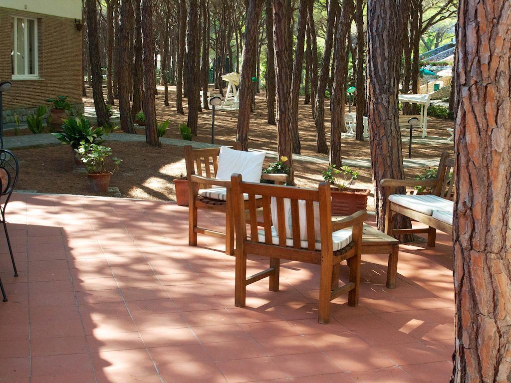 Hotel Villa Nettuno Марина-ди-Кампо Экстерьер фото